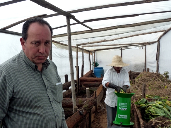 Don Hernando Pulido Propietario de la huerta orgánica MMR, que siembra y distribuye verdura orgánica desde Subachoque.